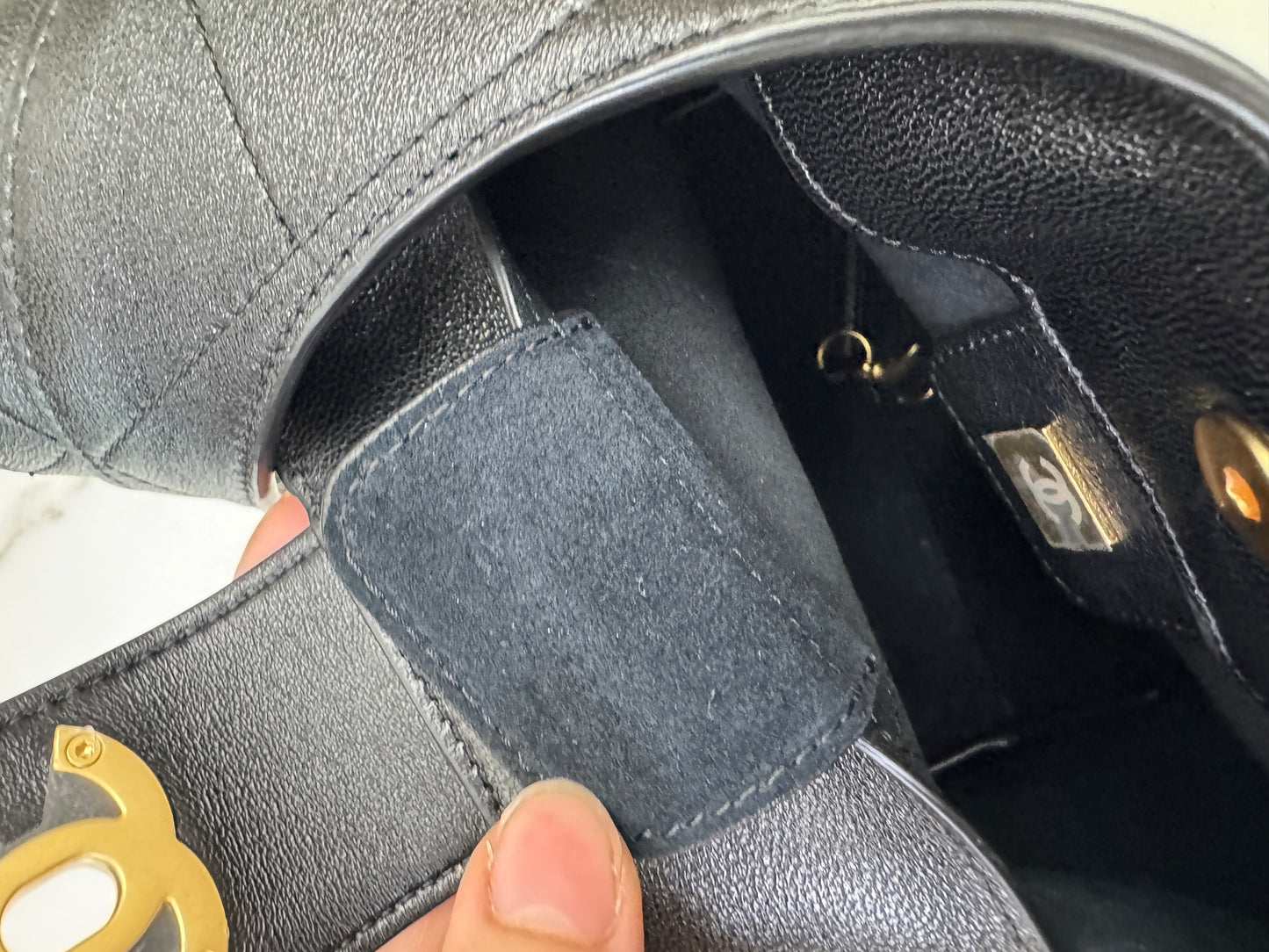 CHANEL 25P Hobo Small