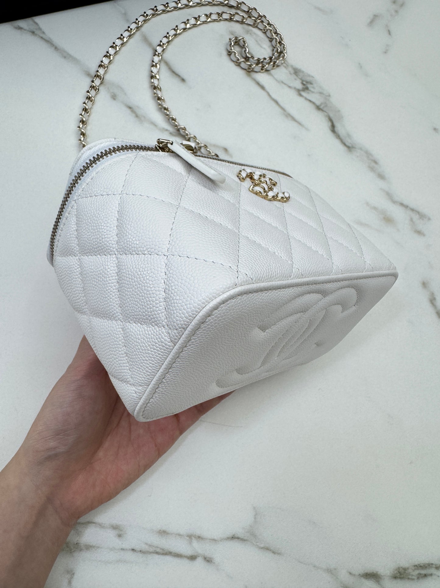 CHANEL 26S 交叉手柄長盒子 白色