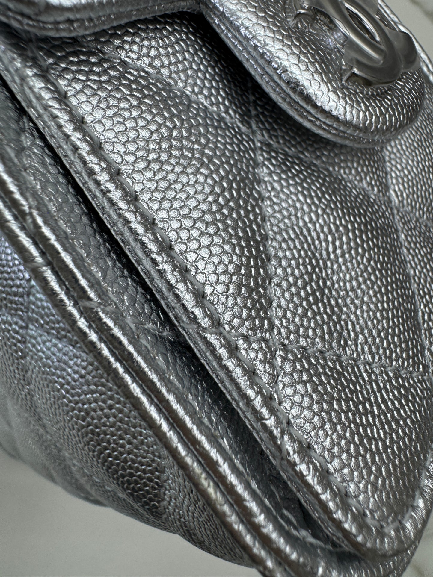 CHANEL Mini 25 Bag 銀色荔枝皮銀扣 Silver Caviar Calfskin PHW