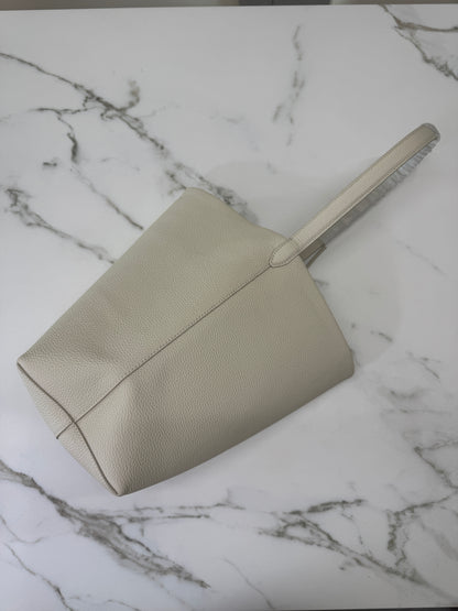 THE ROW N/S Park 奶白色 Medium