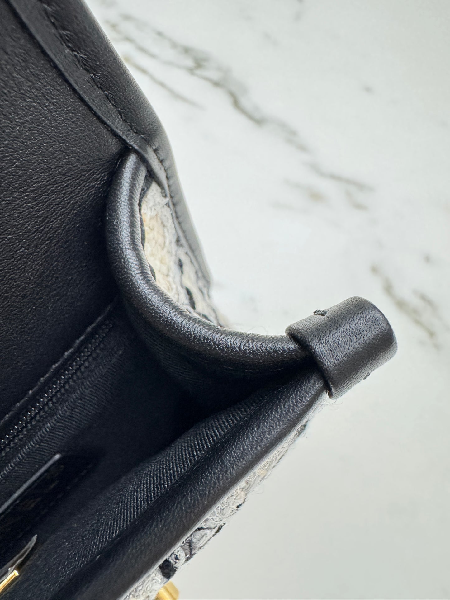 CHANEL 22K 郵差豆腐包 漸變Tweed