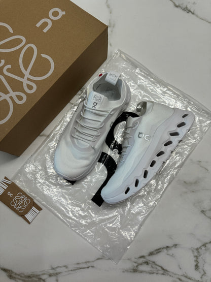 LOEWE x ON 白色運動鞋 35-44碼