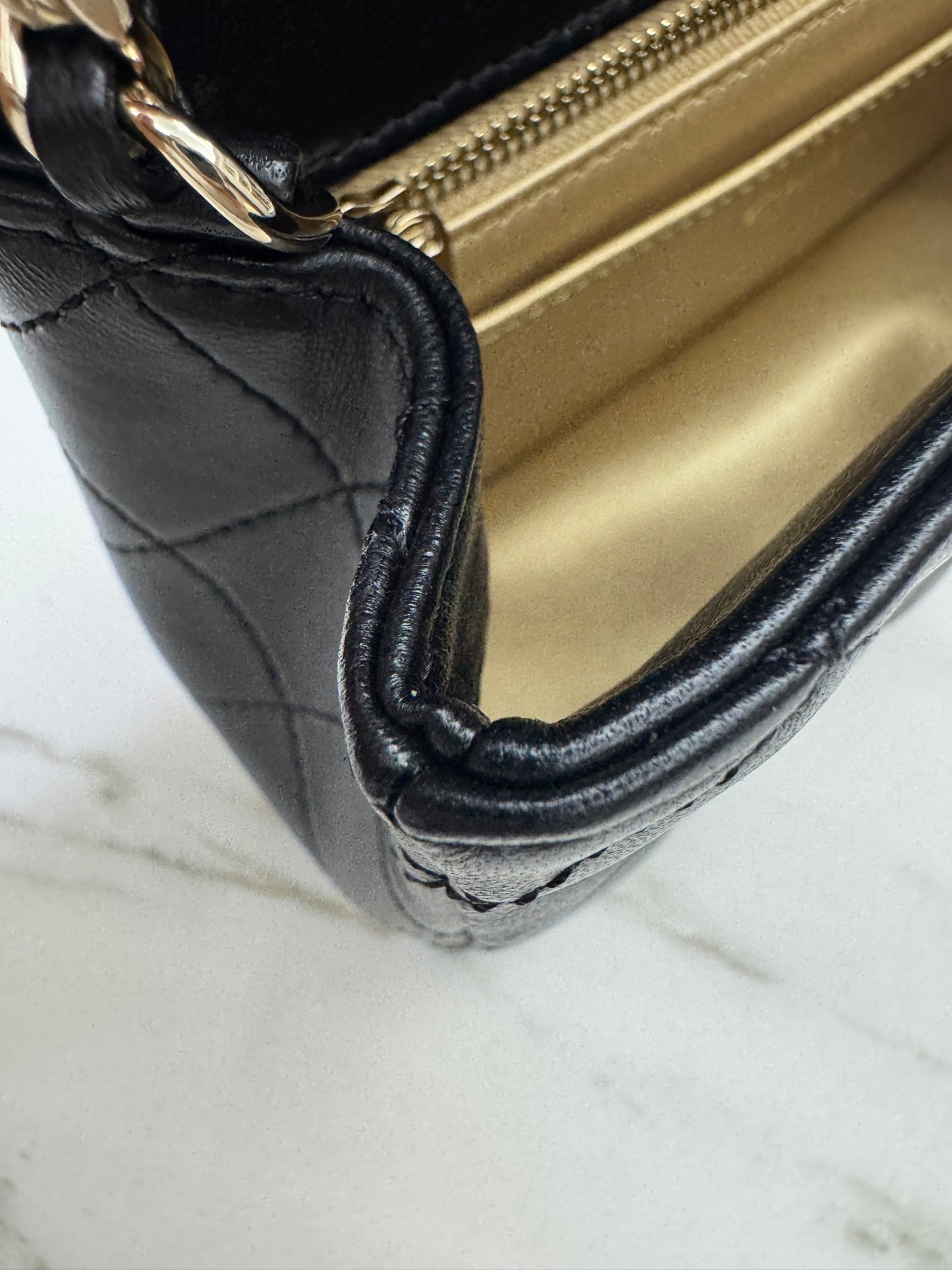 CHANEL 25K亮面淺金球 Mini CF20 Pearl Crush