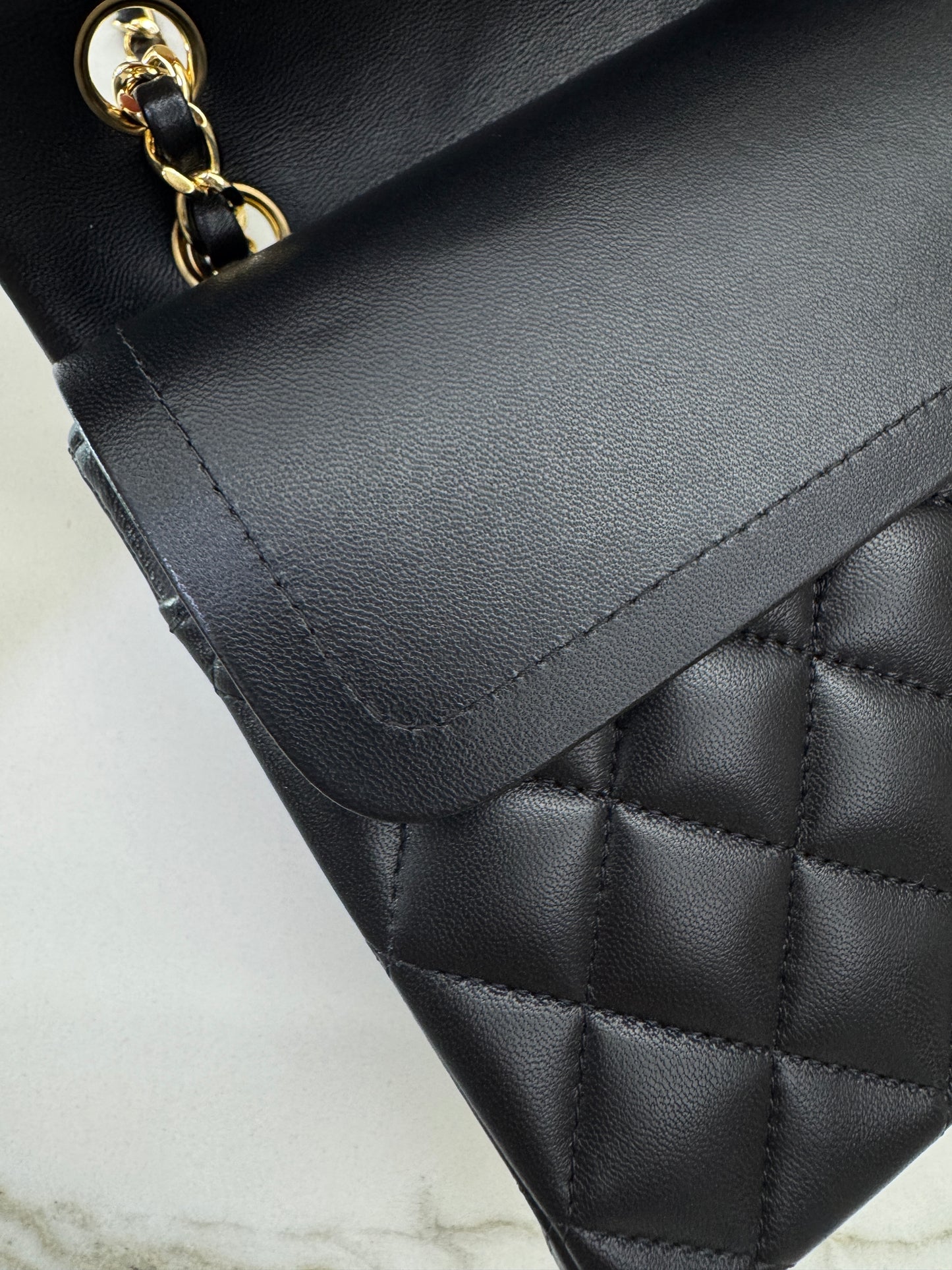 CHANEL CF25 Medium 黑金羊