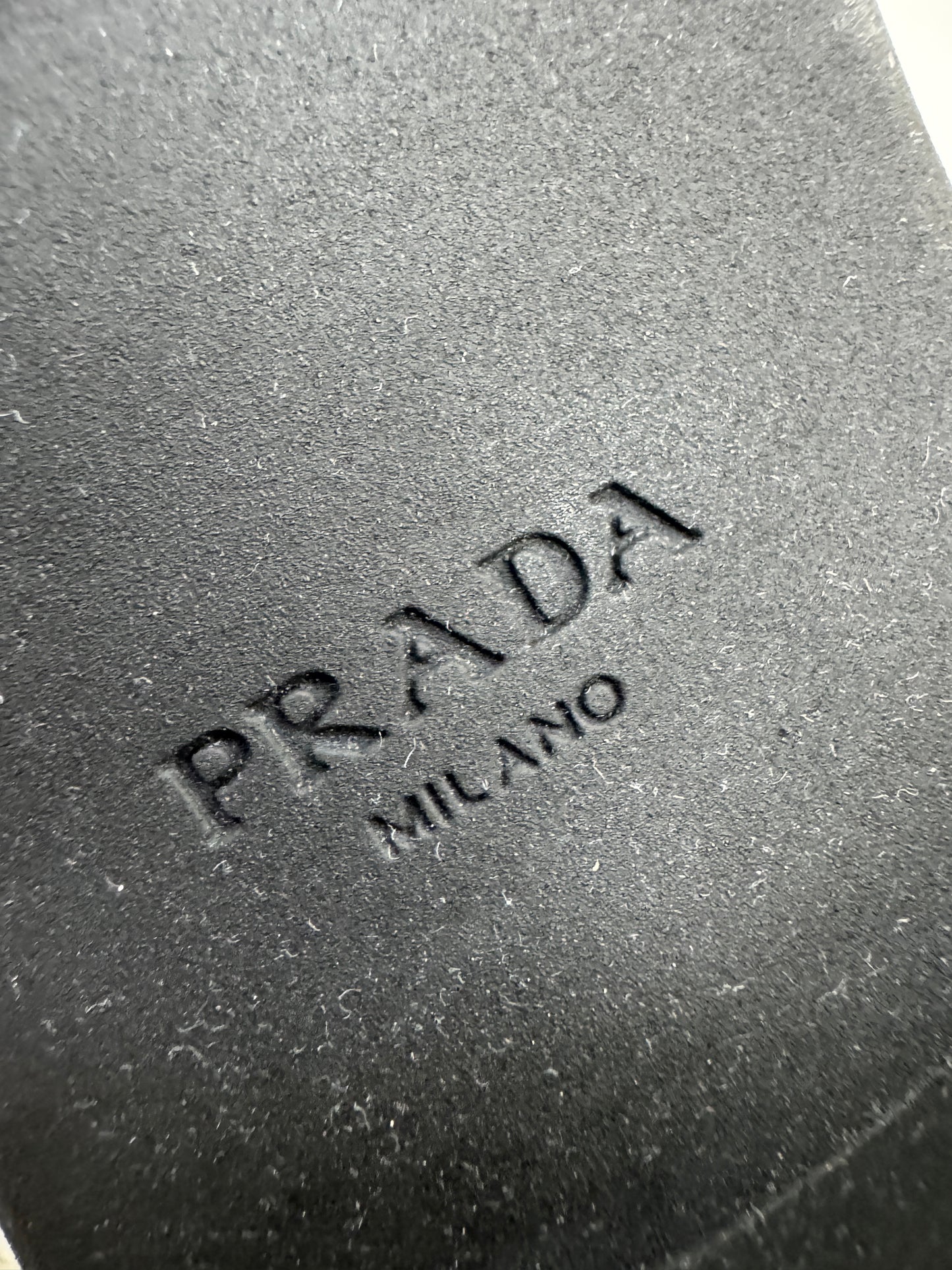 PRADA 光面皮革Loafers