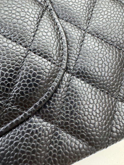 CHANEL CF25 Medium 黑銀牛