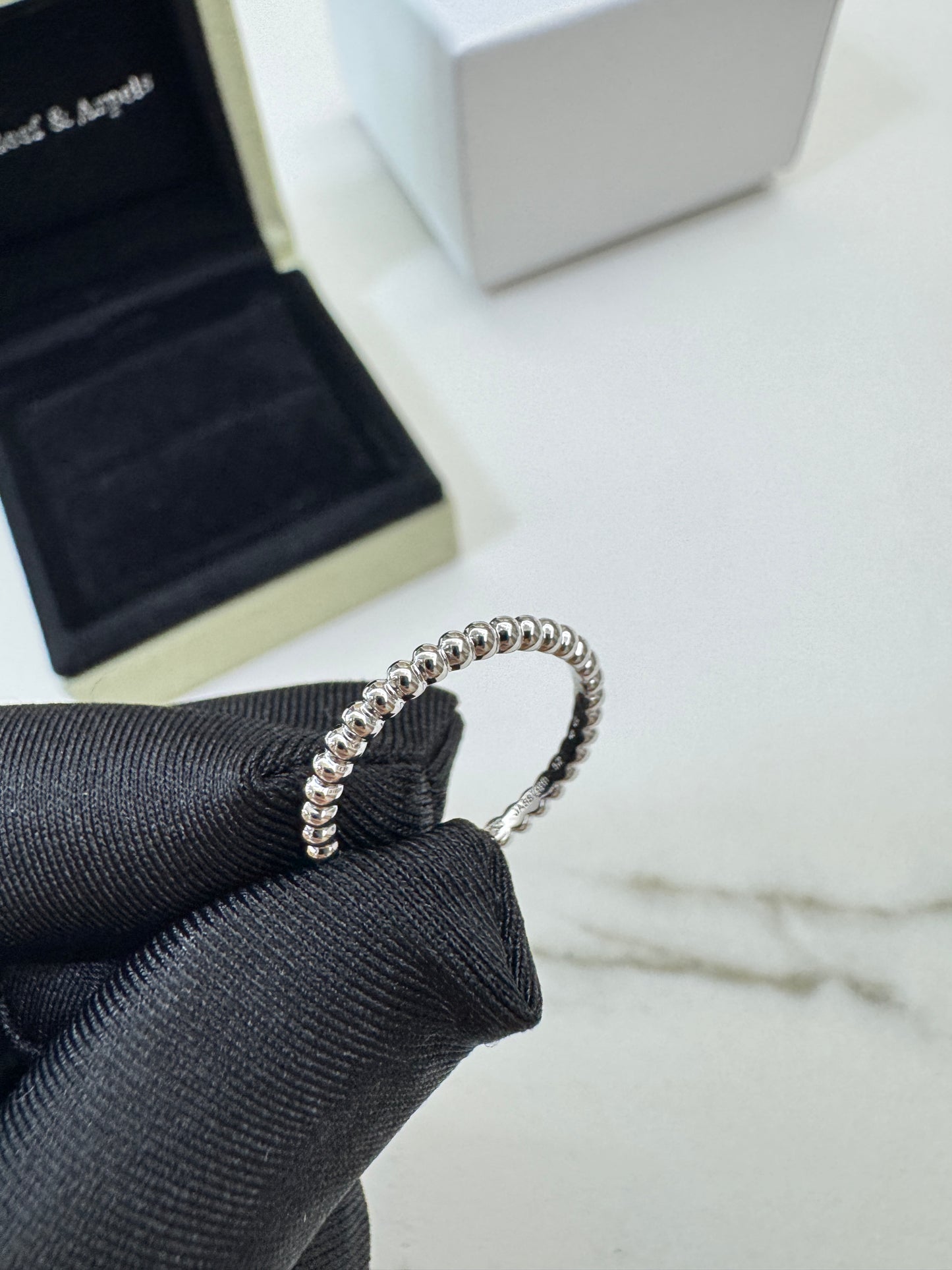 VCA Perlee Ring