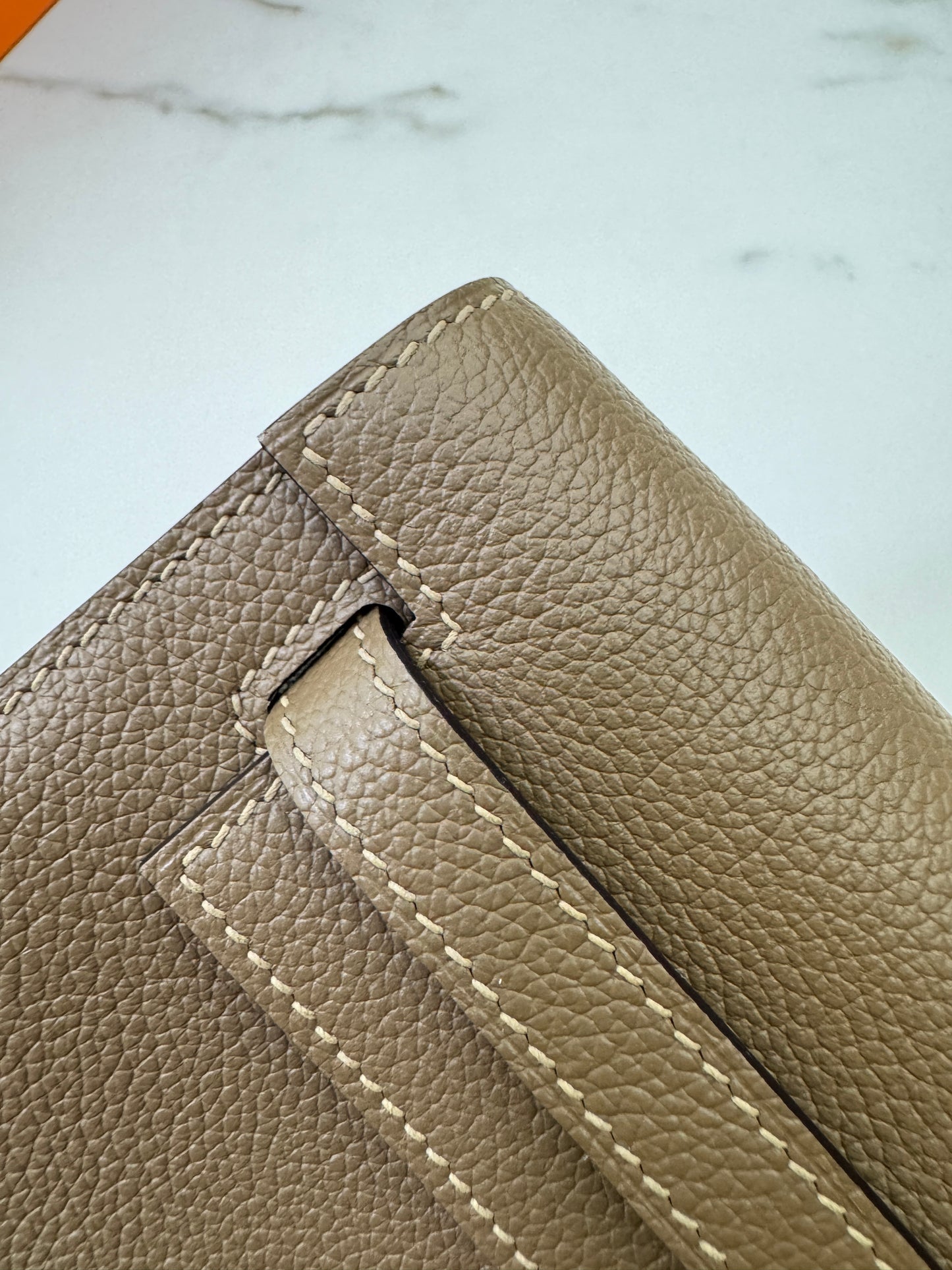 HERMES Kelly Danse 馬爾法米金扣 Evercolor 8Q GHW