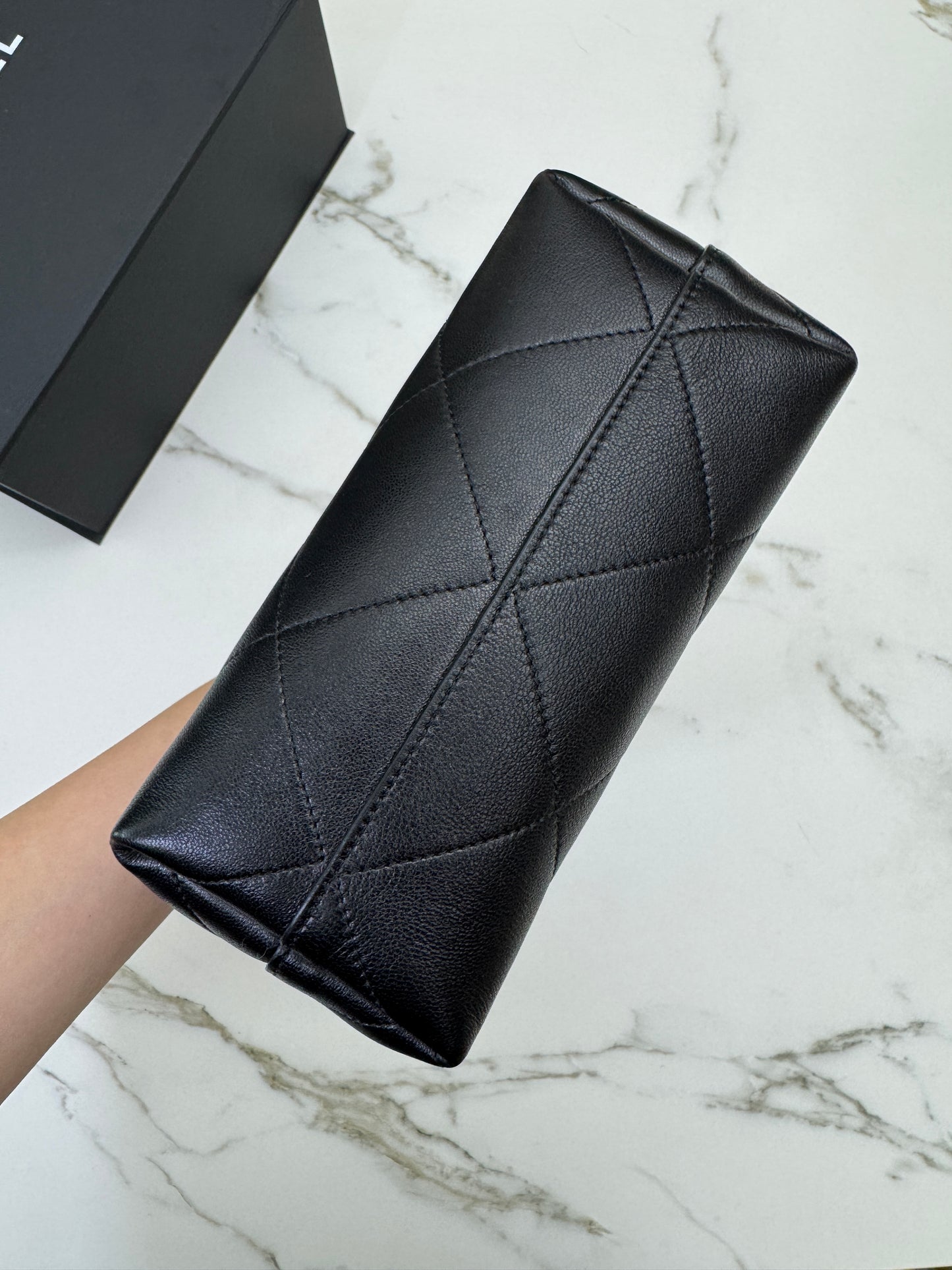 CHANEL 25P Hobo Small