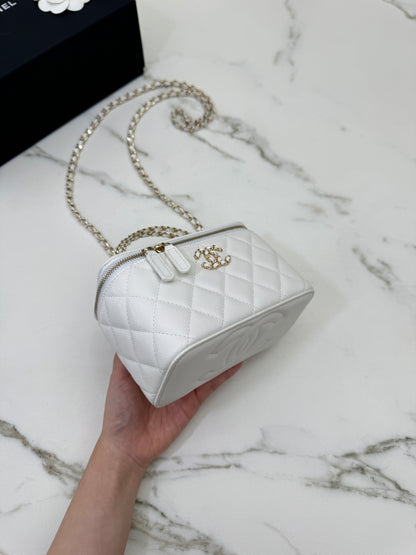 CHANEL 26S 交叉手柄長盒子 白色