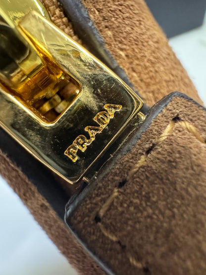 PRADA 半月包 麂皮棕色