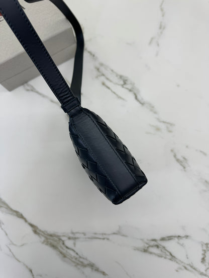 BV Traveller Pouch 深墨綠色