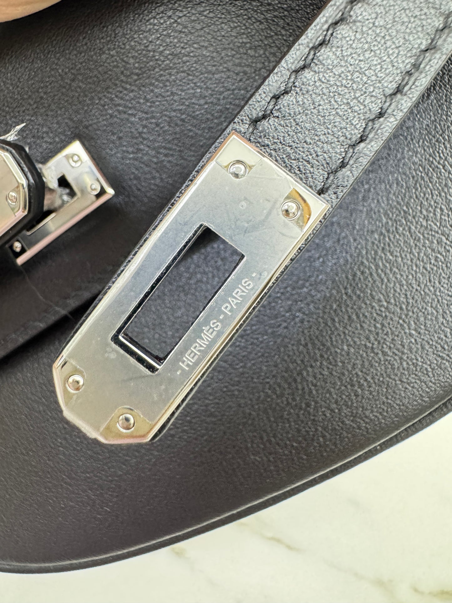 HERMES Kelly Moove 黑銀 Swift Noir PHW