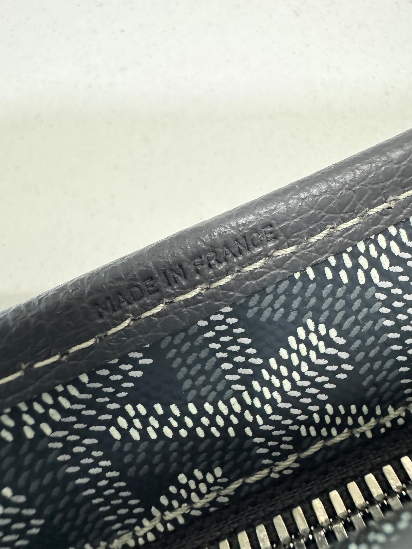GOYARD 灰色Hobo 紅色小愛心