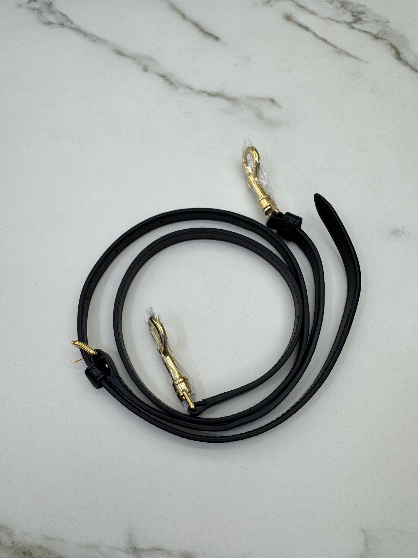 CELINE Soft Triomphe Half Moon 黑色