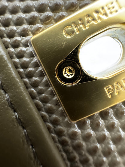 CHANEL 26A 蜥蜴壓紋 灰色Clutch
