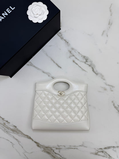 CHANEL Mini 31Bag 油蠟羊皮 白色 新版