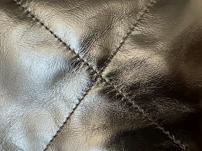 CHANEL mini 22 so black