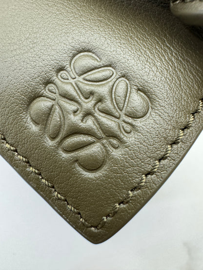 LOEWE Mini Puzzle 深卡其綠