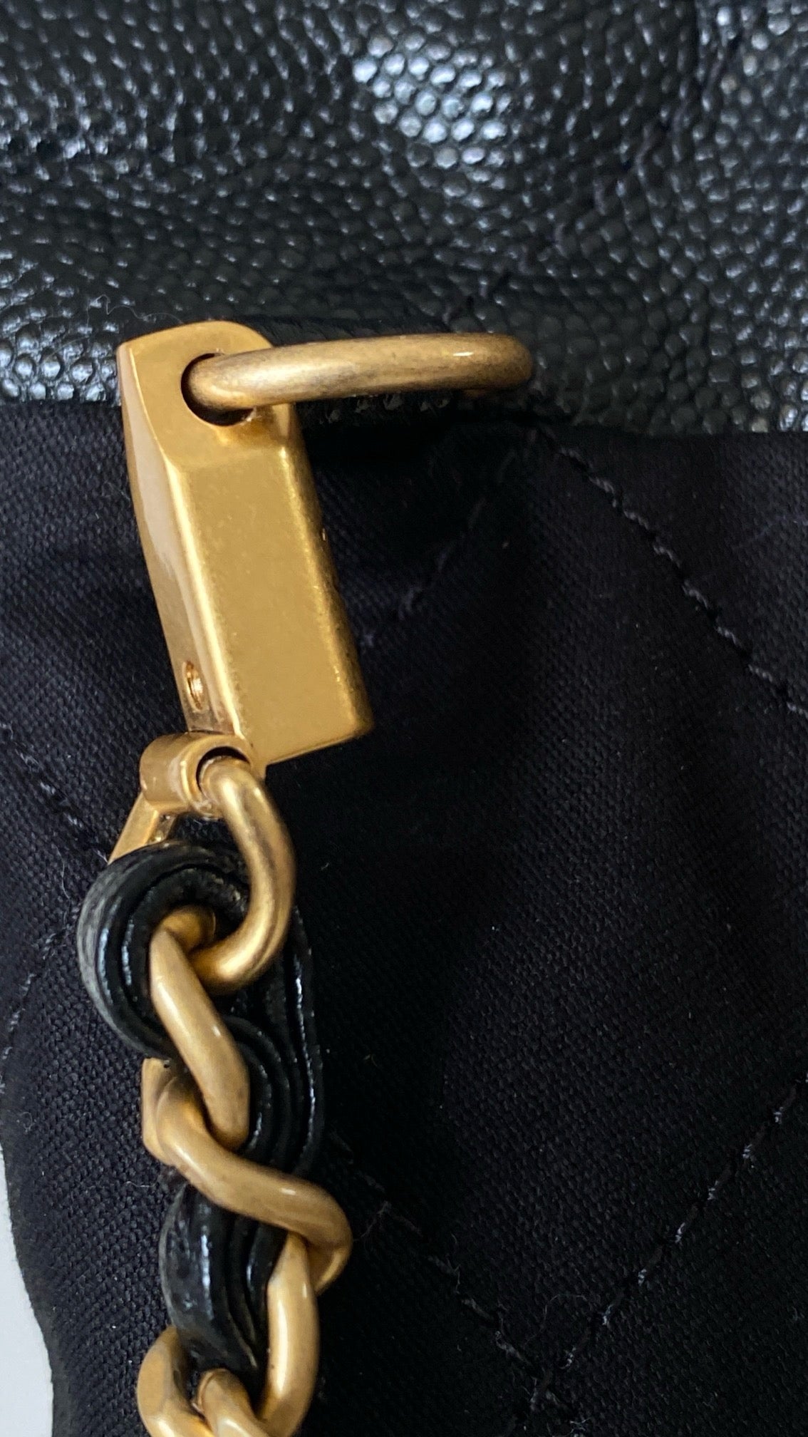 CHANEL Mini 22 Bag 荔枝牛皮