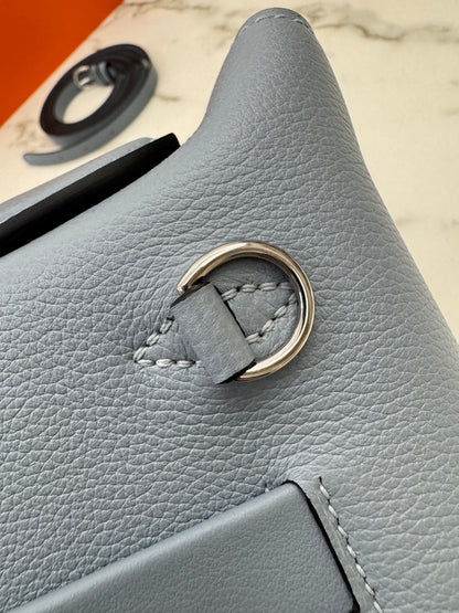 HERMES Mini 2424 亞麻藍銀扣 Evercolor Blue Lin PHW