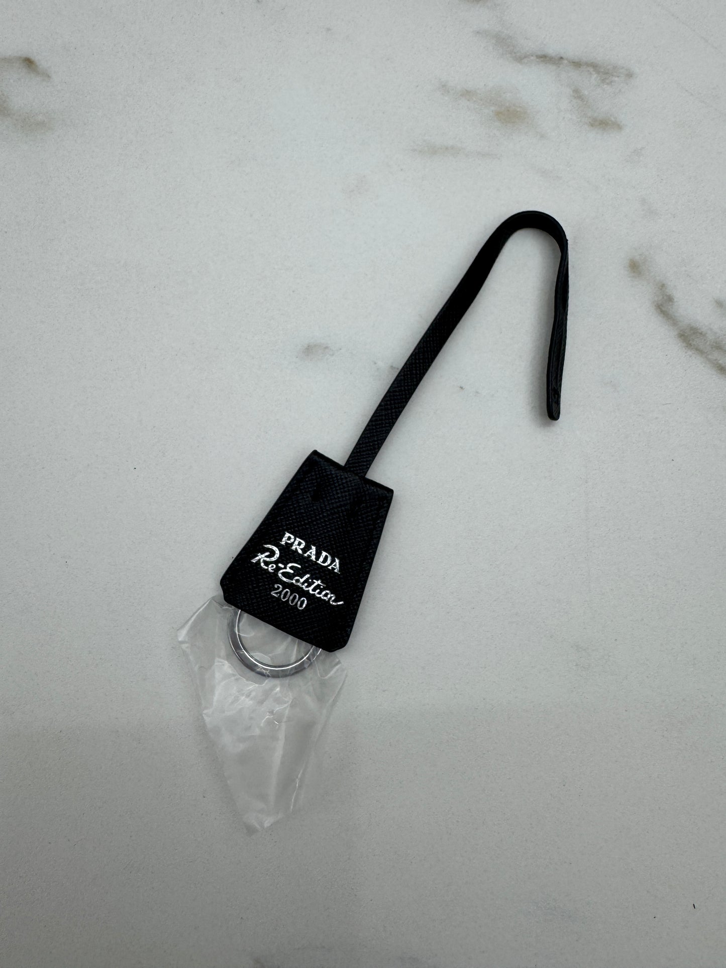 PRADA Re-nylon Hobo 舊版