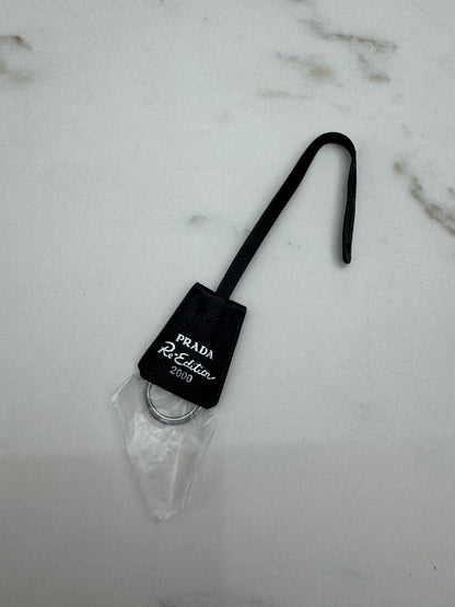 PRADA Re-nylon Hobo 舊版
