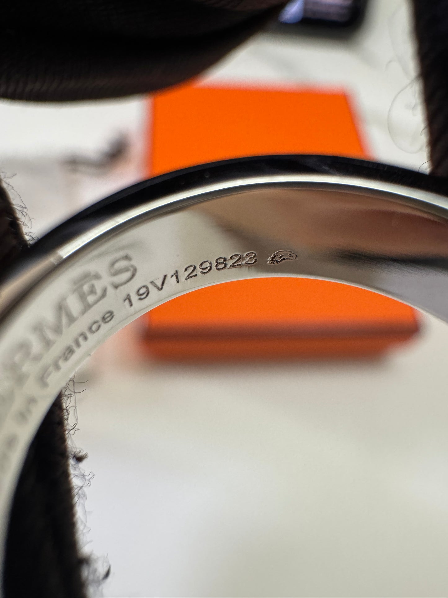 HERMES Kelly 滿鑽戒指 白金色