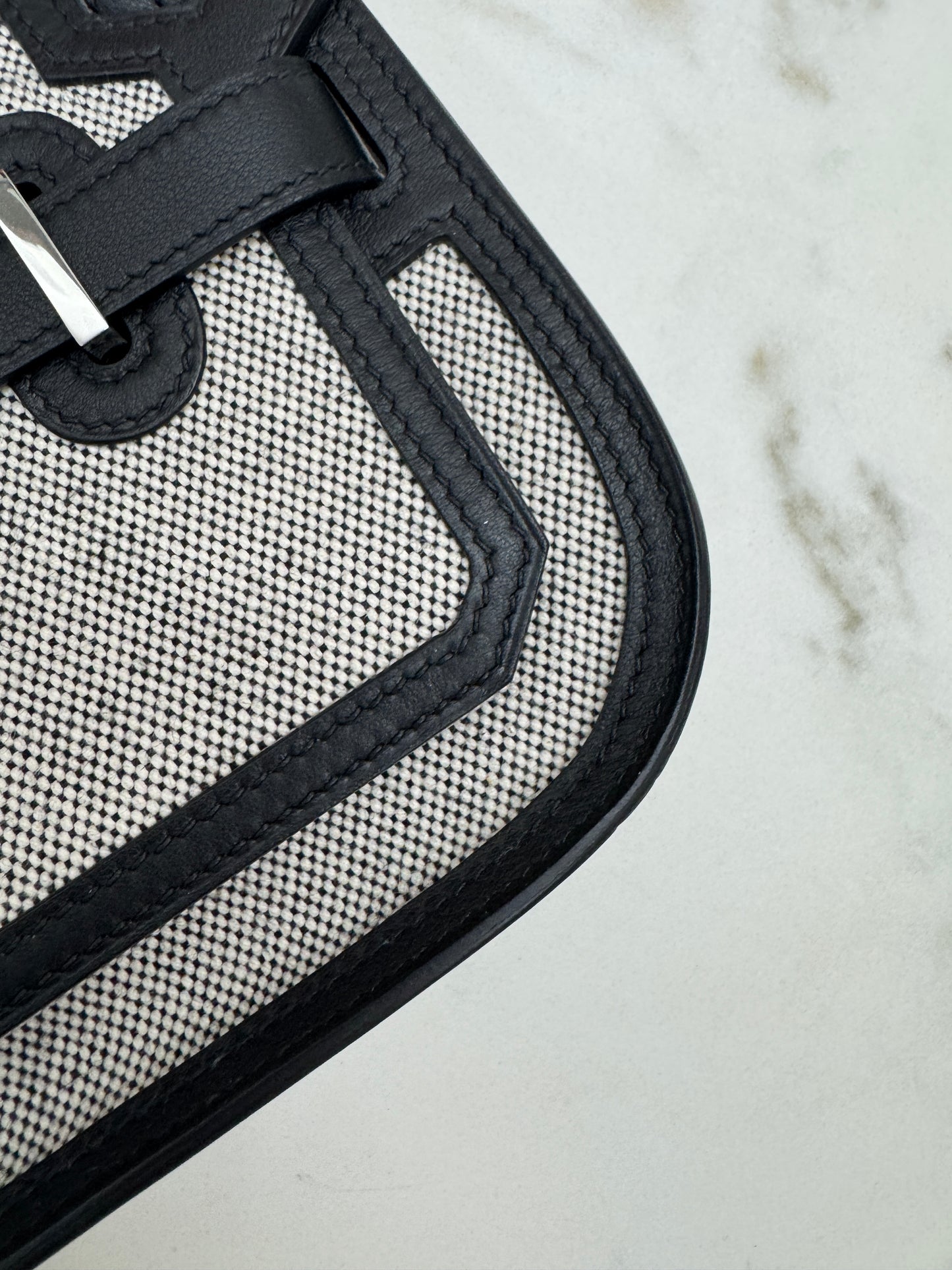 HERMES Mini Jypsiere 熊貓帆布 Swift/ Canvas