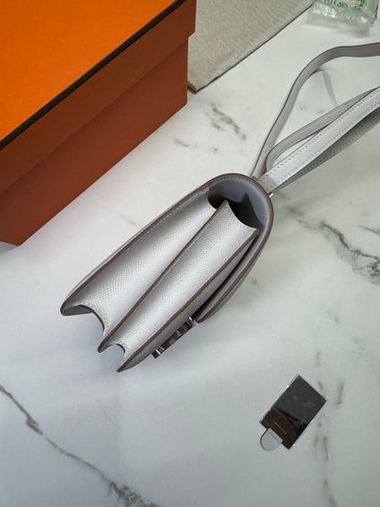 HERMES Mini Constance 奶灰色銀扣 Epsom M4 Gris Pale PHW