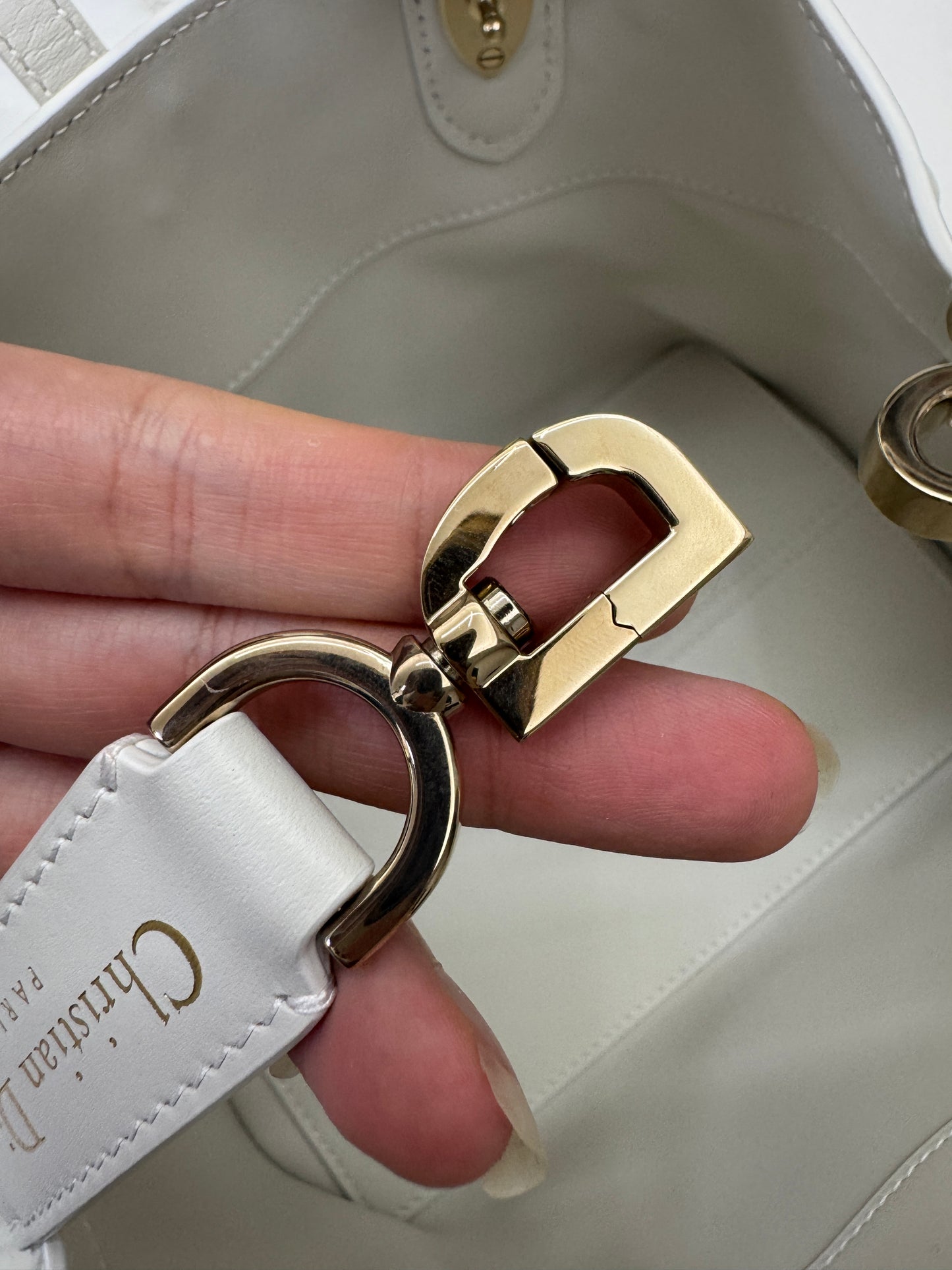 DIOR Toujours Small 白色