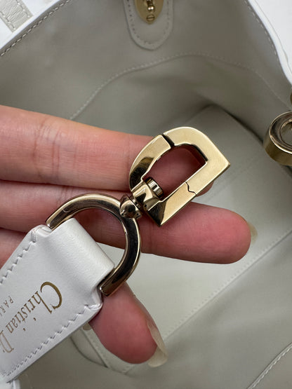 DIOR Toujours Small 白色