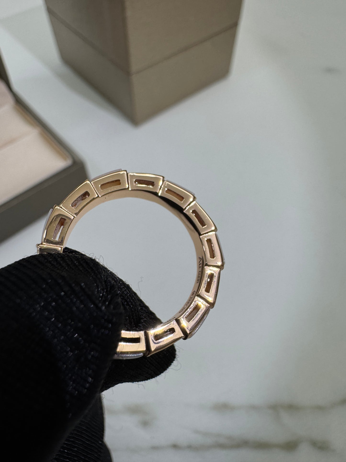 BVLGARI Serpenti 白貝母拼鑽 玫瑰金戒指