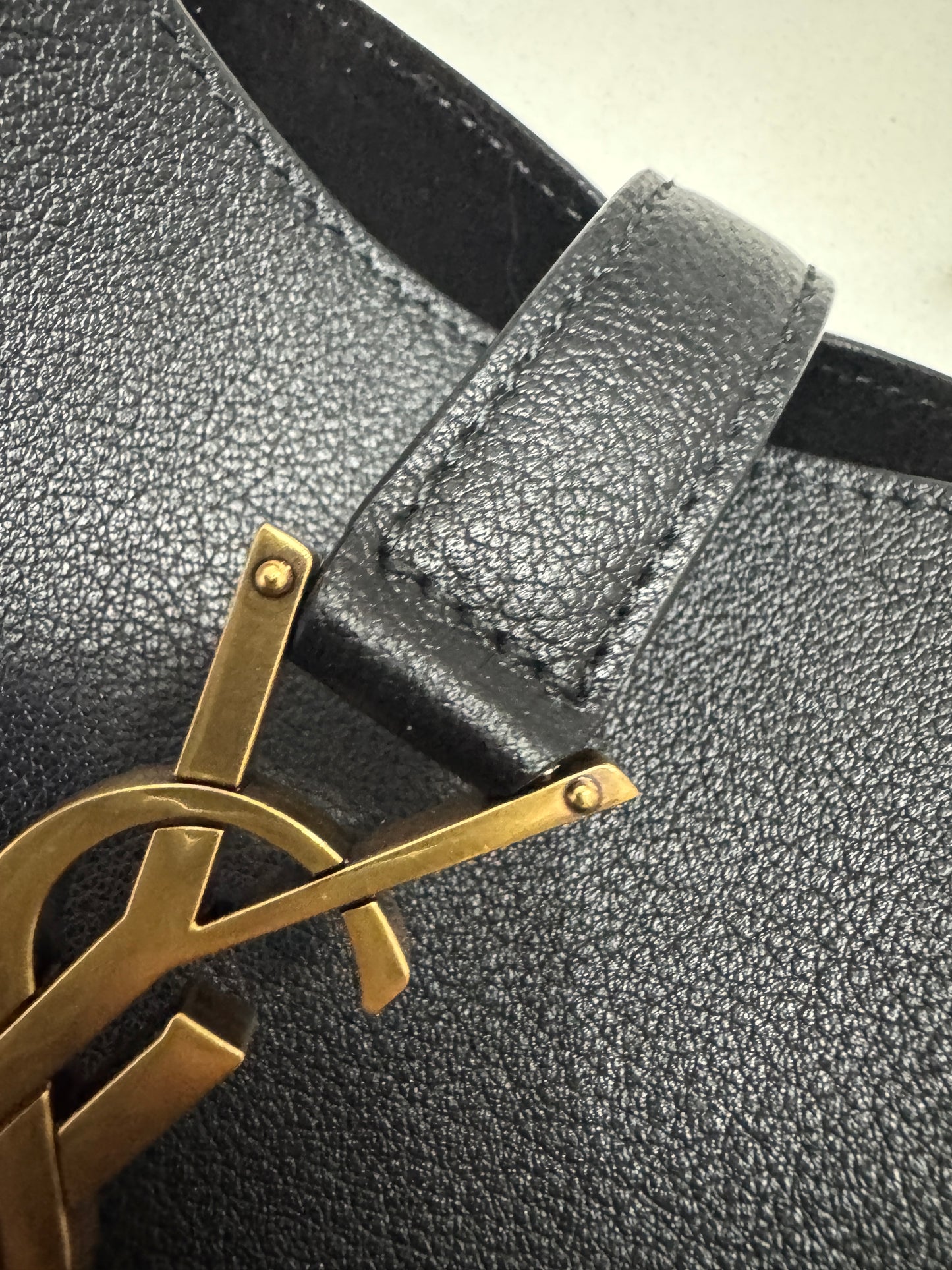 YSL LE 5 A 7 Hobo Large