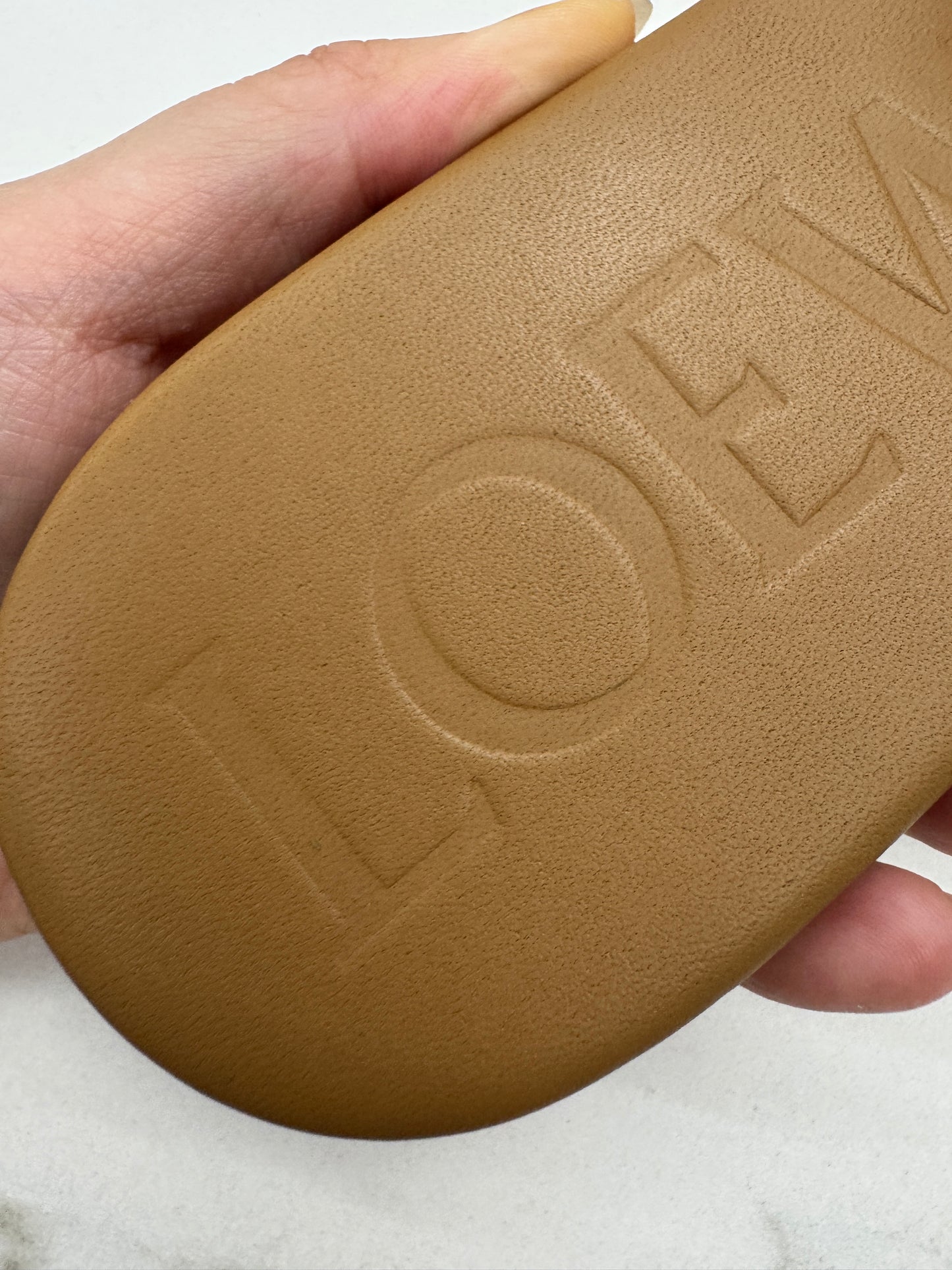 LOEWE Anagram Sandals 卡其棕