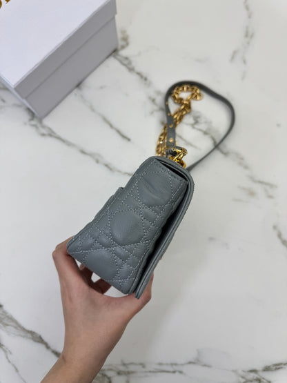 DIOR Caro Small 石灰色