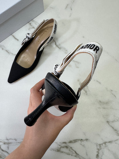 DIOR J'adior 科技布貓跟鞋