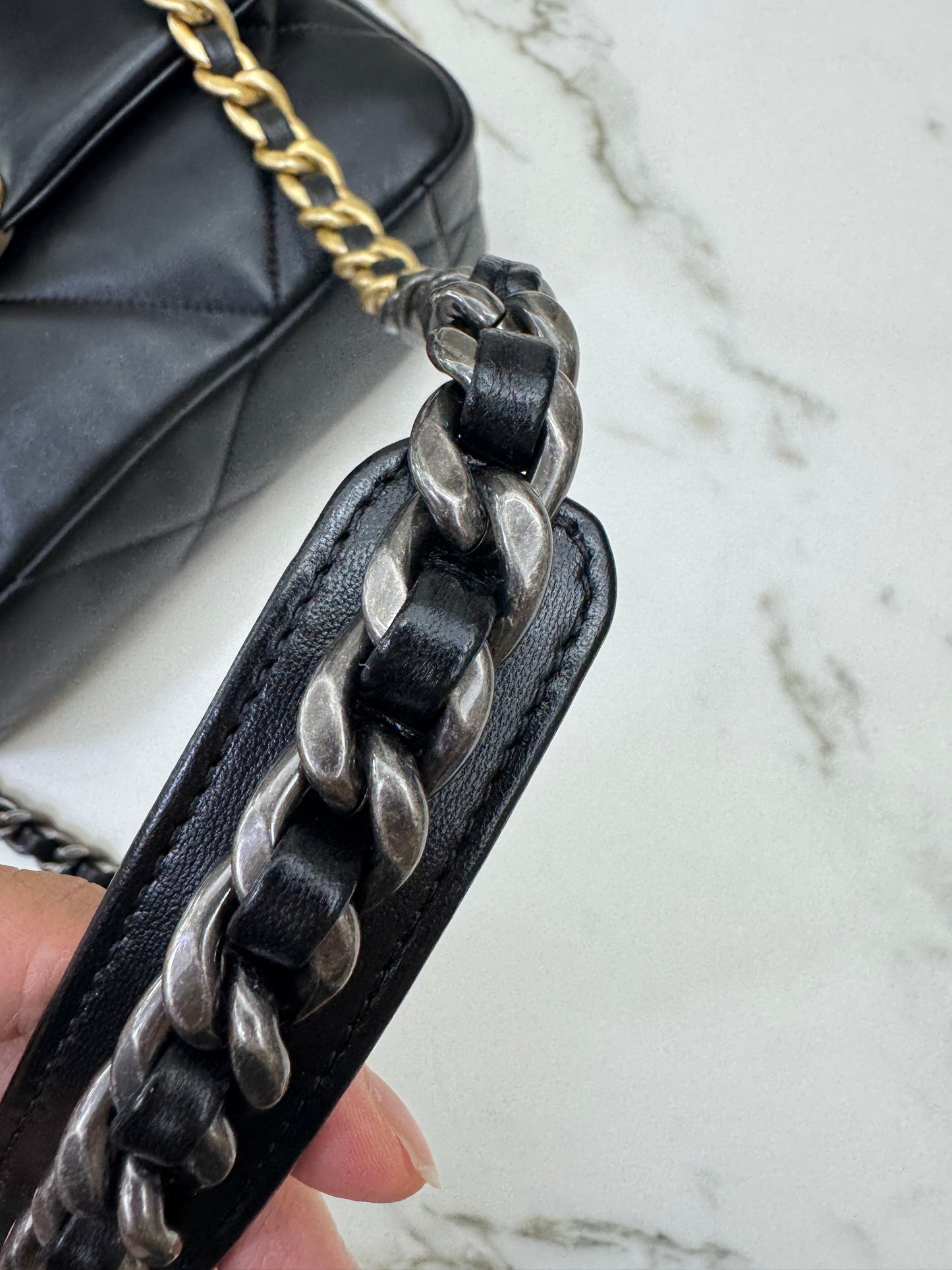 CHANEL 19Bag 黑金 Small