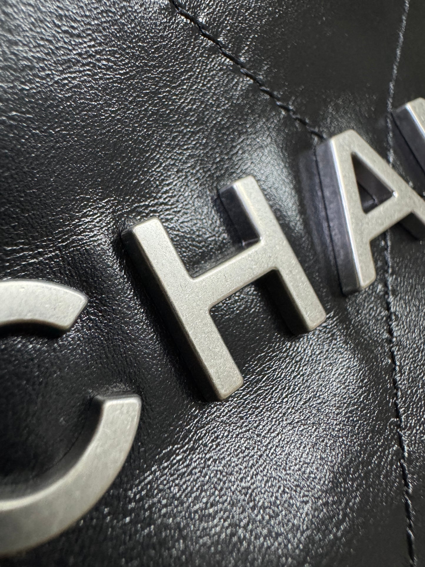 CHANEL 22 Bag Mini 黑銀