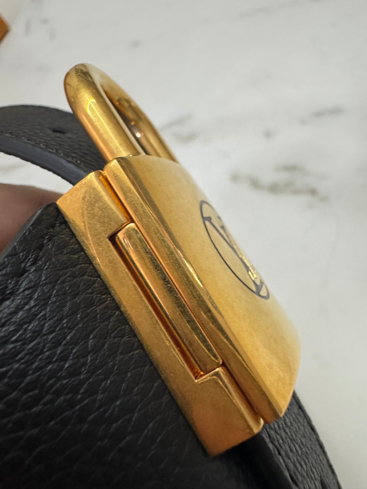 LV Low Key Hobo PM 黑色