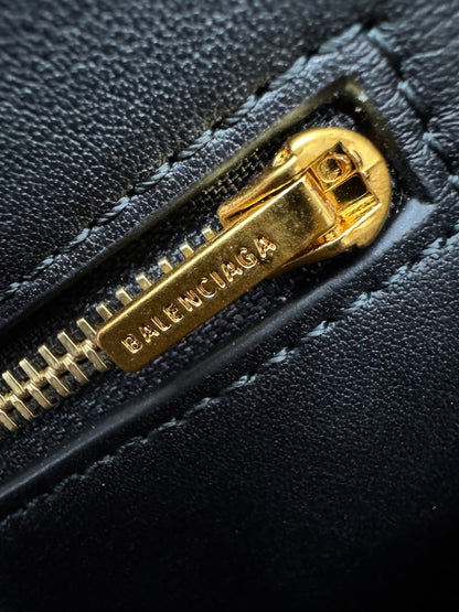 BALENCIAGA Le 7 Hobo