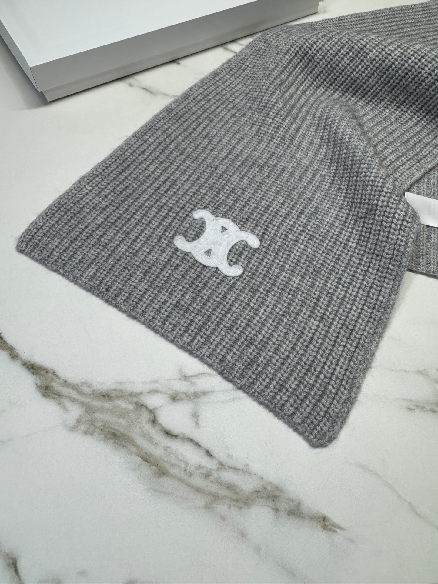 CELINE 灰色凱旋門 100% Cashmere 圍巾