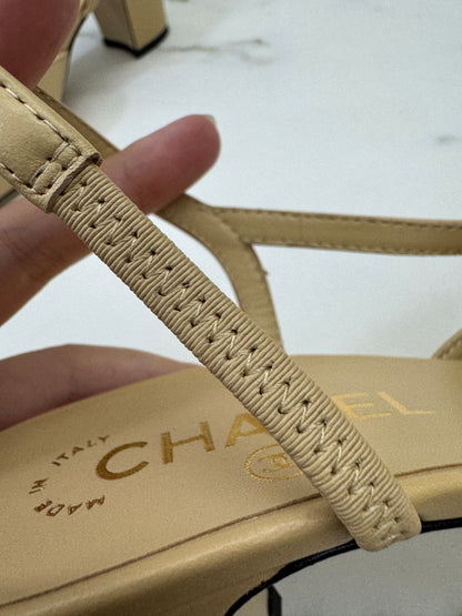 CHANEL Slingback 6.5cm 杏拼黑