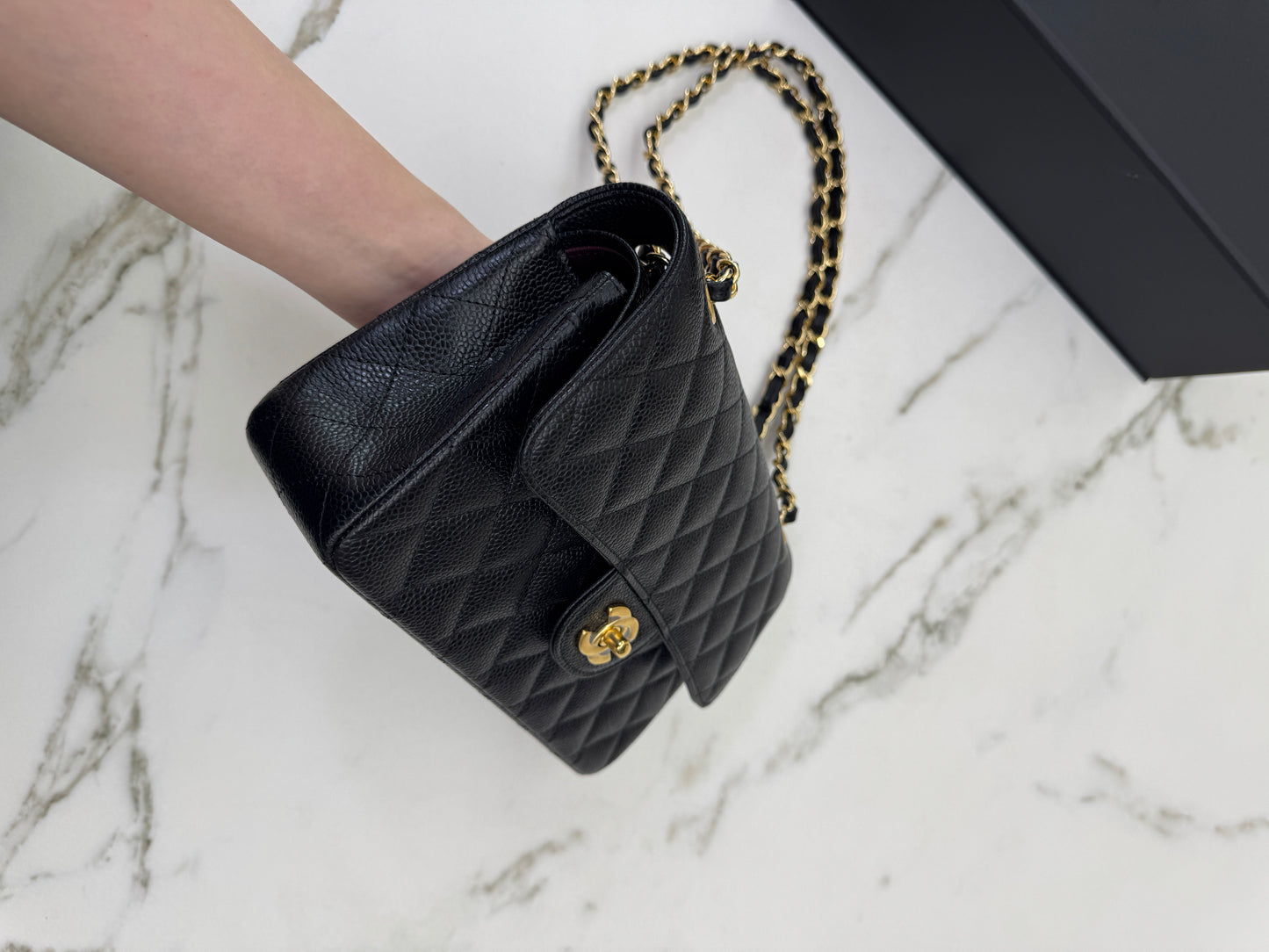 CHANEL CF23 黑金牛 CF Small