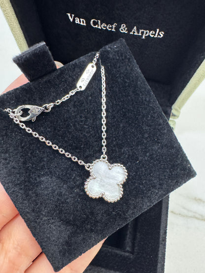 VCA Vintage Alhambra 白金色白貝母