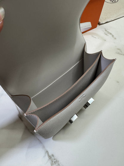 HERMES Mini Constance 奶灰色銀扣 Epsom M4 Gris Pale PHW