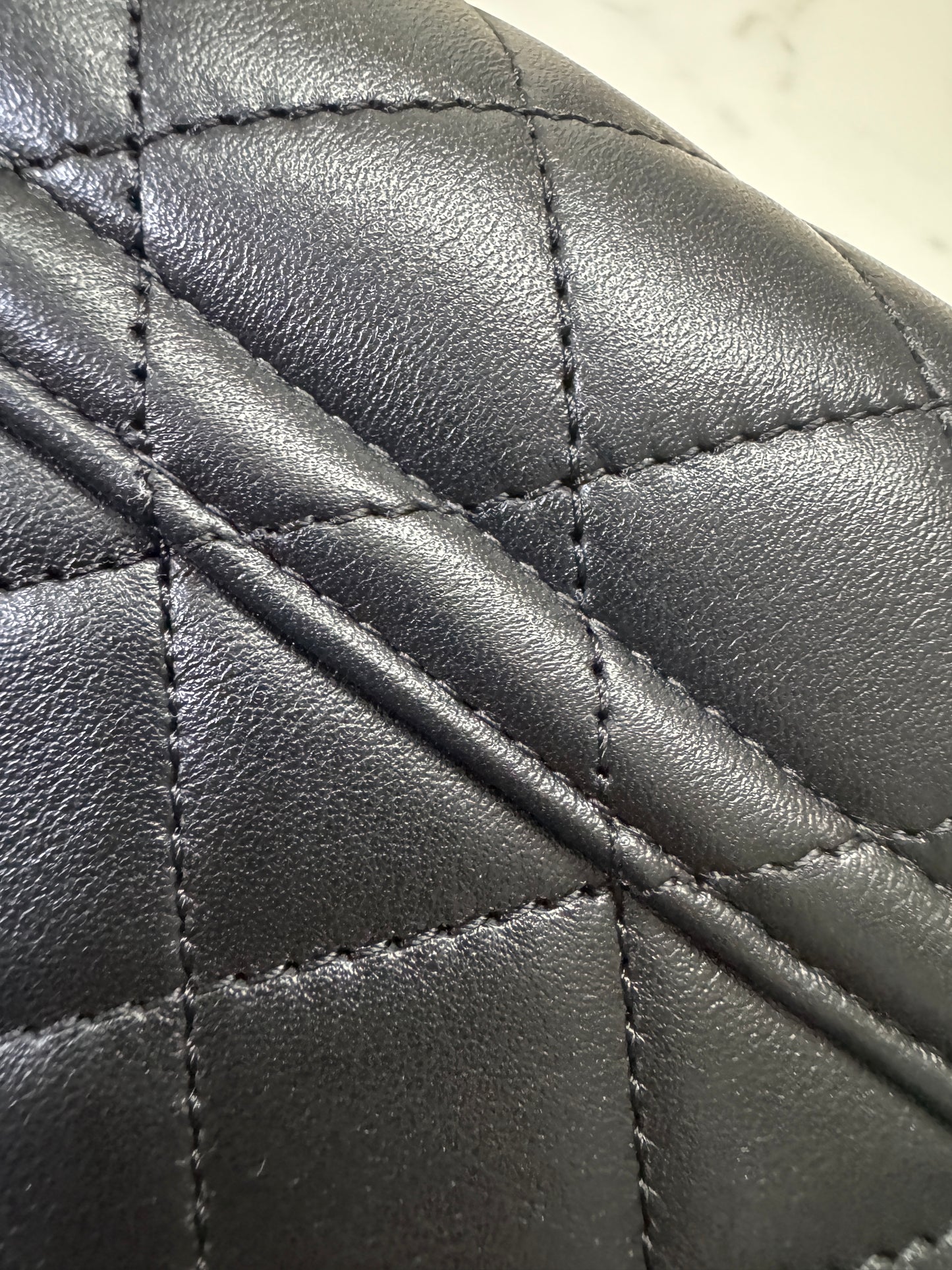 CHANEL Duma 胎牛皮 黑色 Small