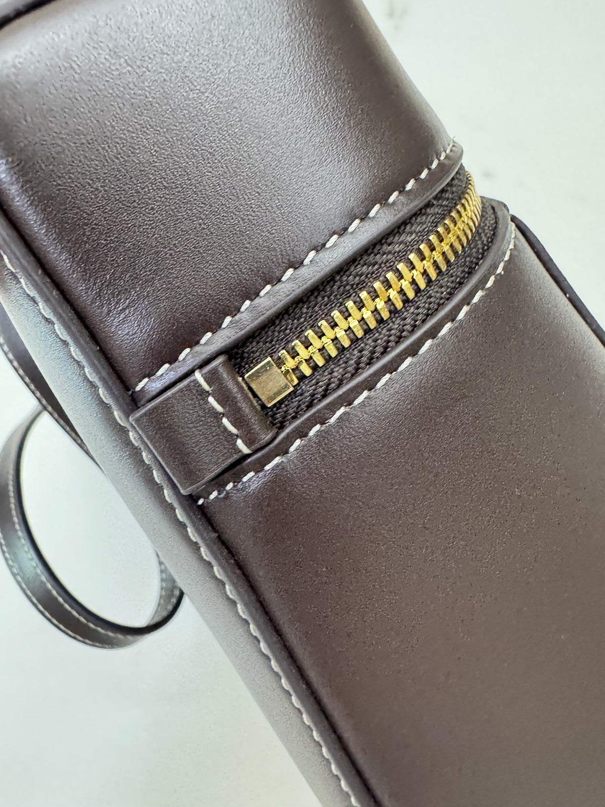 LORO PIANA Extra Bag 27 Dark Chocolate