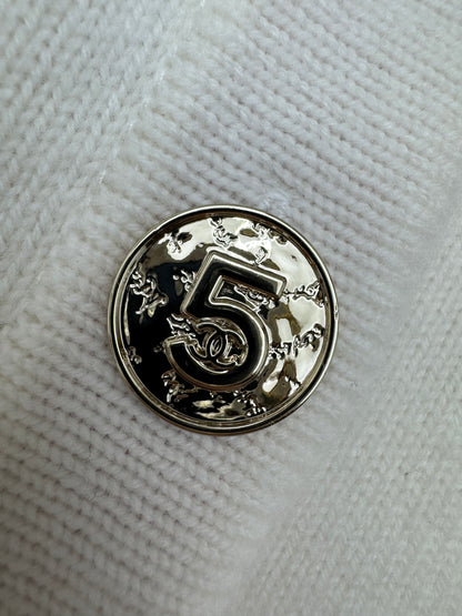 CHANEL 25B 白色羊絨開衫