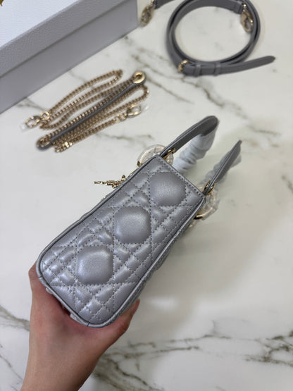 DIOR Lady Dior Mini 珠光灰
